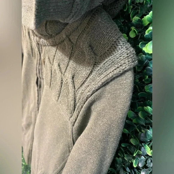 Lululemon Fireside Scuba Hoodie Jacket Cable Knit Detail - Size 10 in Olive - Picture 2 of 9